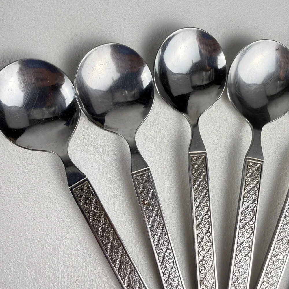 Rogers International Soup Spoons Vogue Pattern Set of 6 Stainless Steel Taiwan